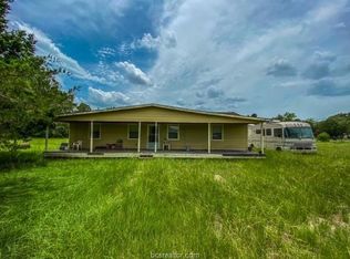20436 Bracewell Rd, Bedias, TX 77831