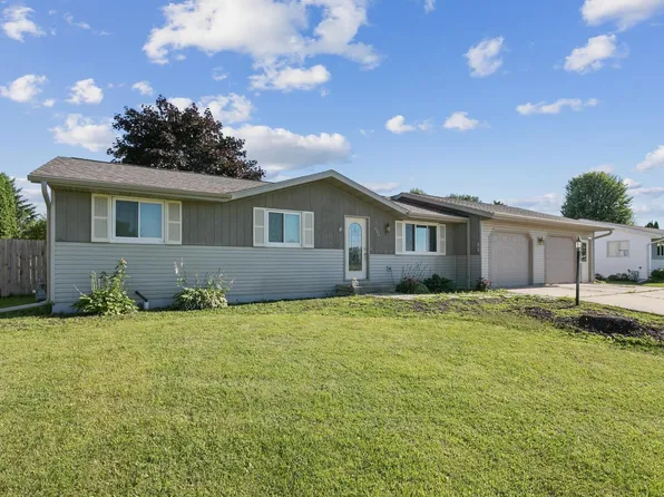 423 Dove Ave, Chilton, WI 53014