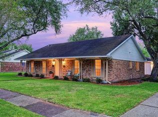 6031 Cerritos Dr, Houston, TX 77035