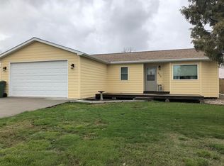 605 Glenn St, Wall, SD 57790