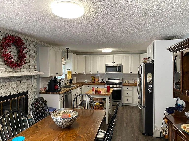 4410 Dogwen Rd — Photo 14