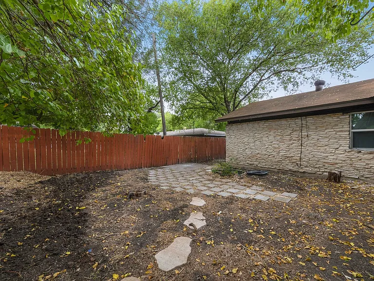 2517 Glen Springs Way #A — Photo 18