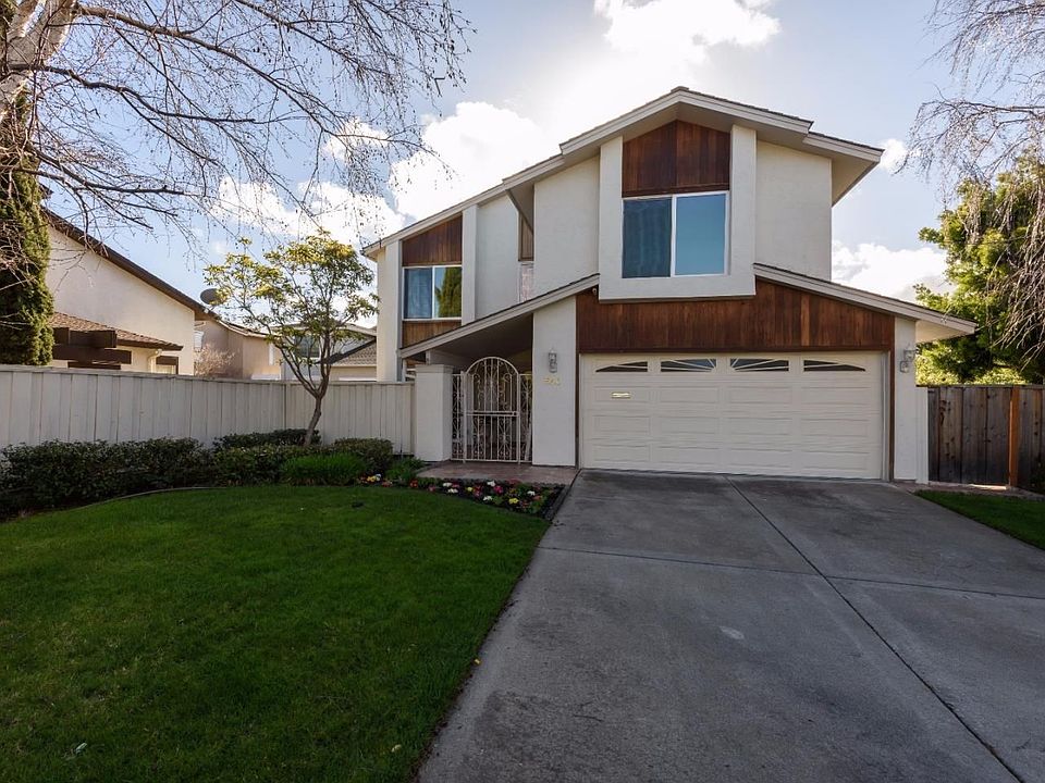 1st image of 560 Trinidad Ln