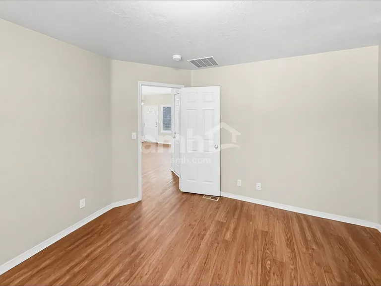 501 N Mira Ave — Photo 9