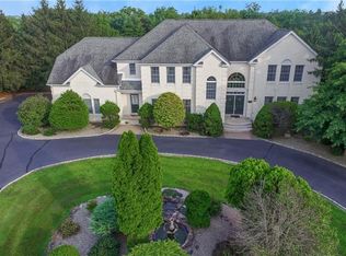 32 Davenport Way, Hillsborough, NJ 08844