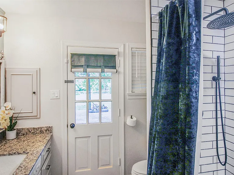 536 Oak Dr — Photo 25