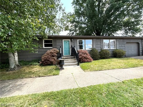 138 S Middle St, Columbiana, OH 44408