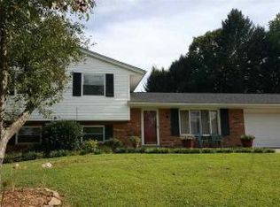 174 Iroquois Trl, Ona, WV 25545