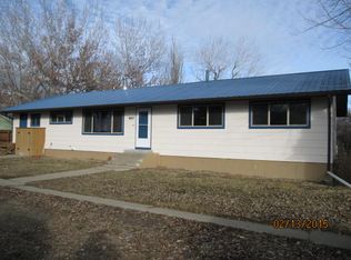 907 Jefferson School Rd, Glendive, MT 59330