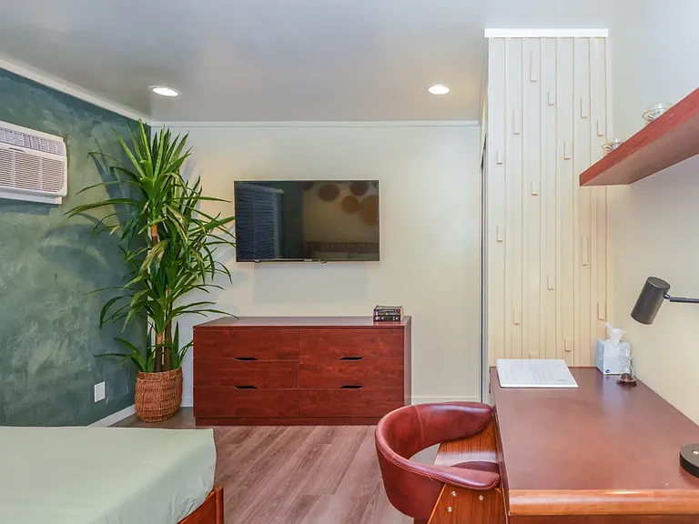5608 Fernwood Ave #A5 — Photo 4