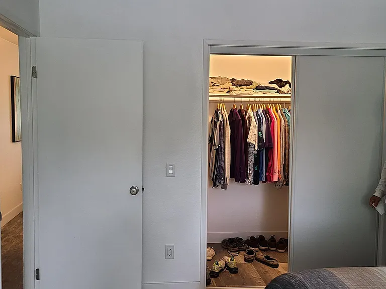 810 Regal Rd #I5 — Photo 5