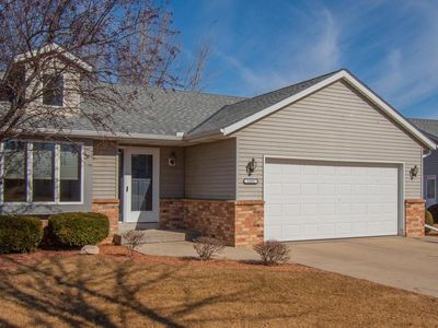 1552 Nature TRAIL, Hartford, WI, 53027