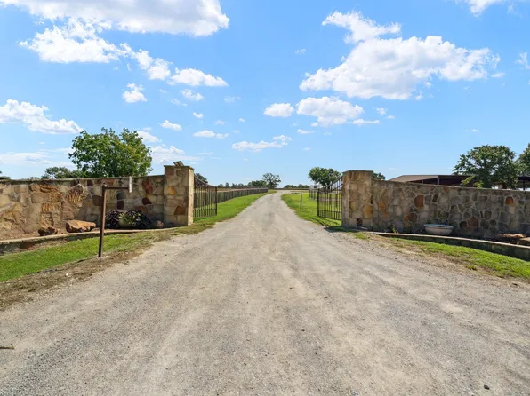 2710 Advance Rd, Weatherford, TX 76088