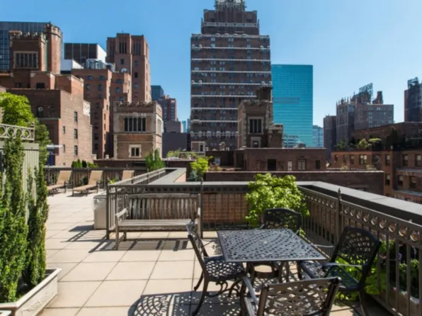 305 East 40th Street image 21 of 21