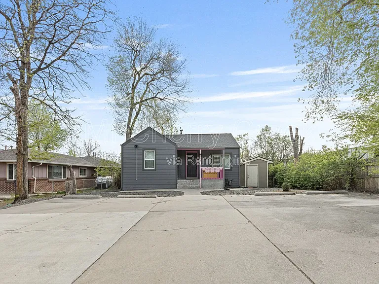 156 S Newton St #A — Photo 2