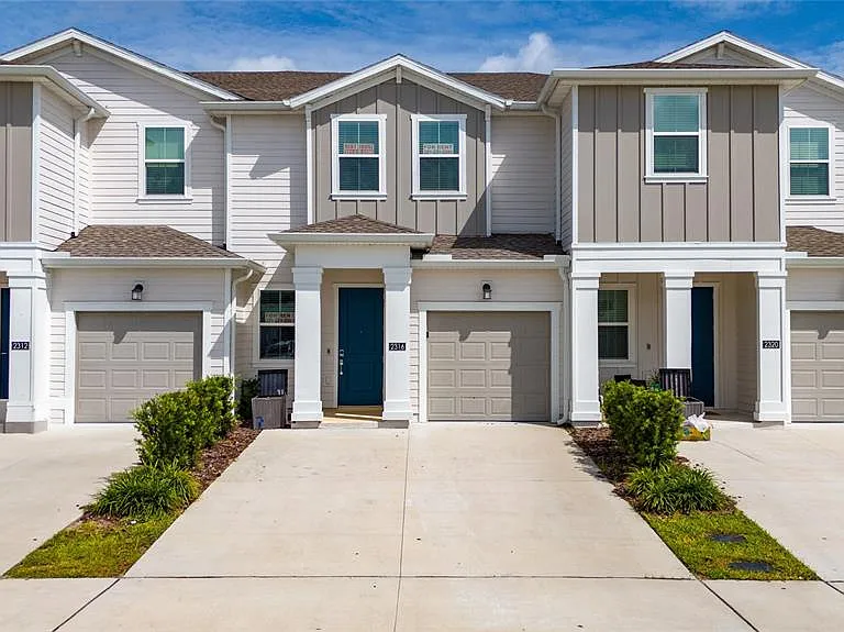 7720 Stone Creek Trl — Photo 1