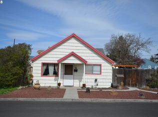 611 W 8th St, The Dalles, OR
