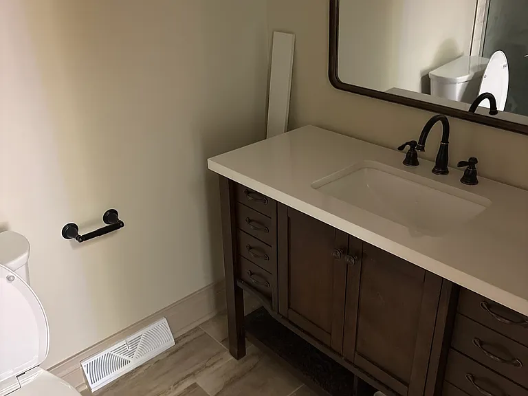 1215 Yorkshire Woods Ct — Photo 12