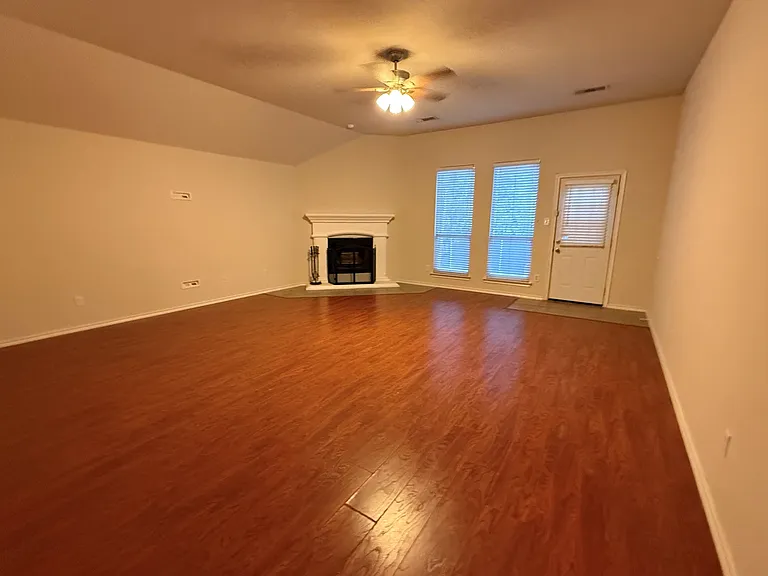 5827 Silver Sage Ln — Photo 13