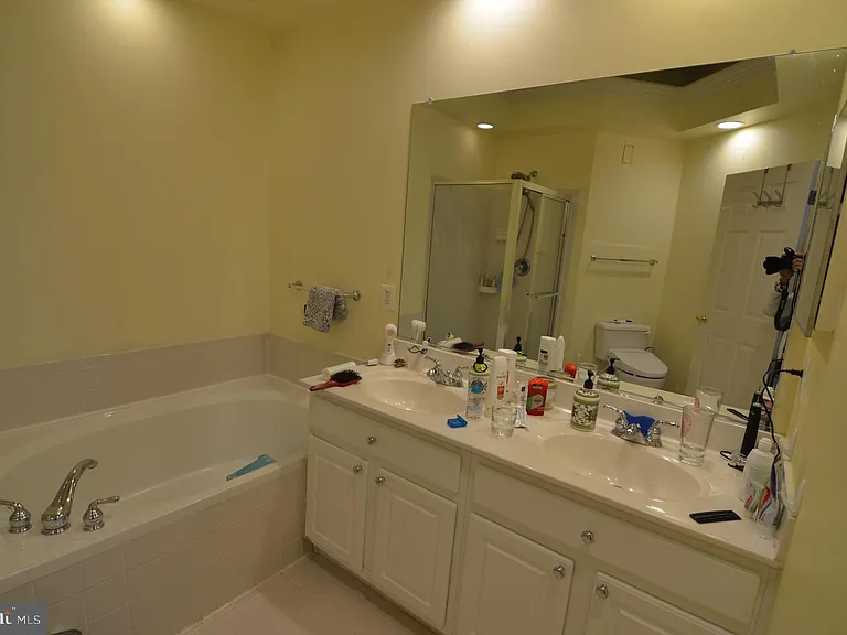 2946 Saxon Flowers Dr — Photo 33