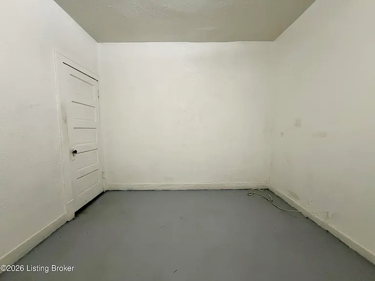 2123 Dumesnil St — Photo 5