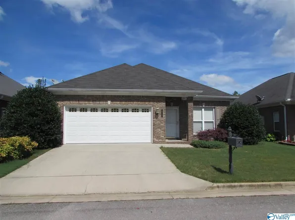 933 Tracey Ln SW, Decatur, AL 35601