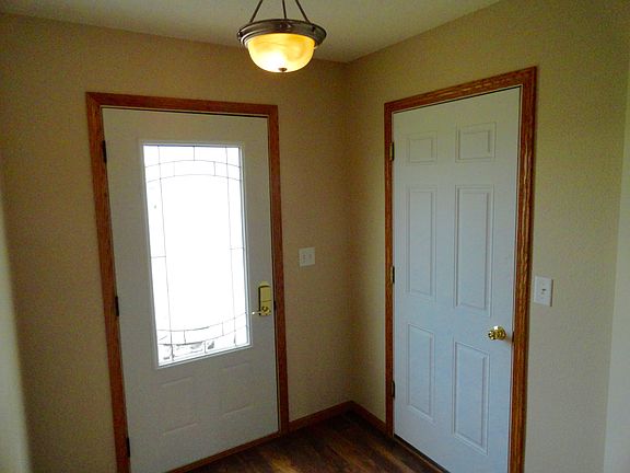 2nd image of 4585 Kendal Ct