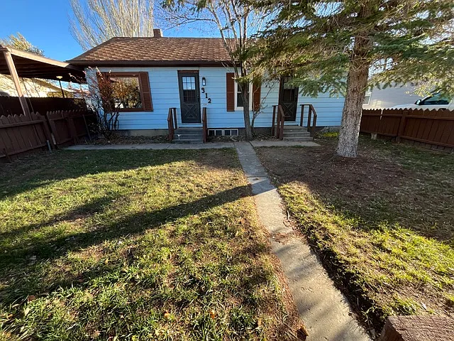 312 E Water St — Photo 1