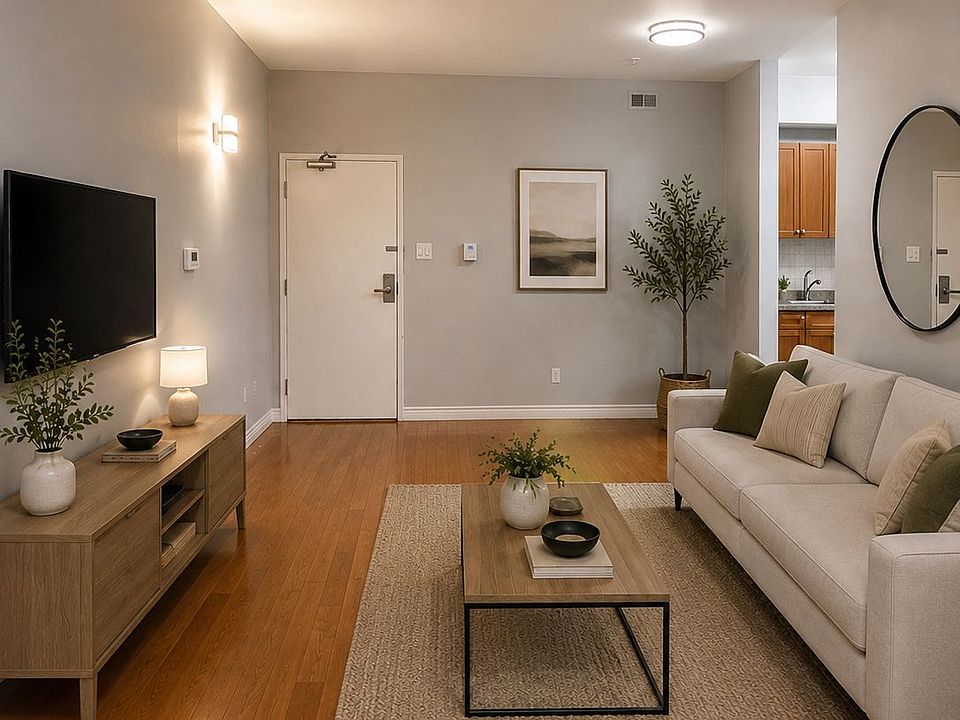 1st image of 249 Augusta Ave #302