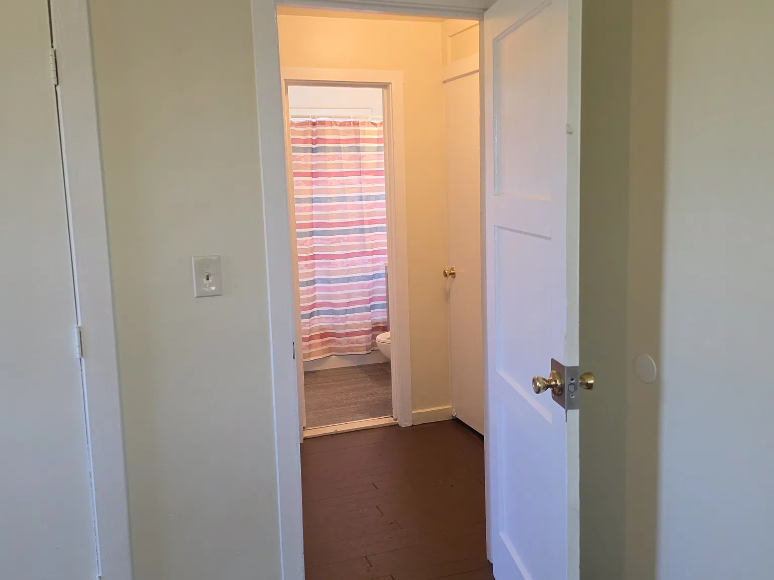 2 bed, 950 sqft, $1,050 — Photo 3