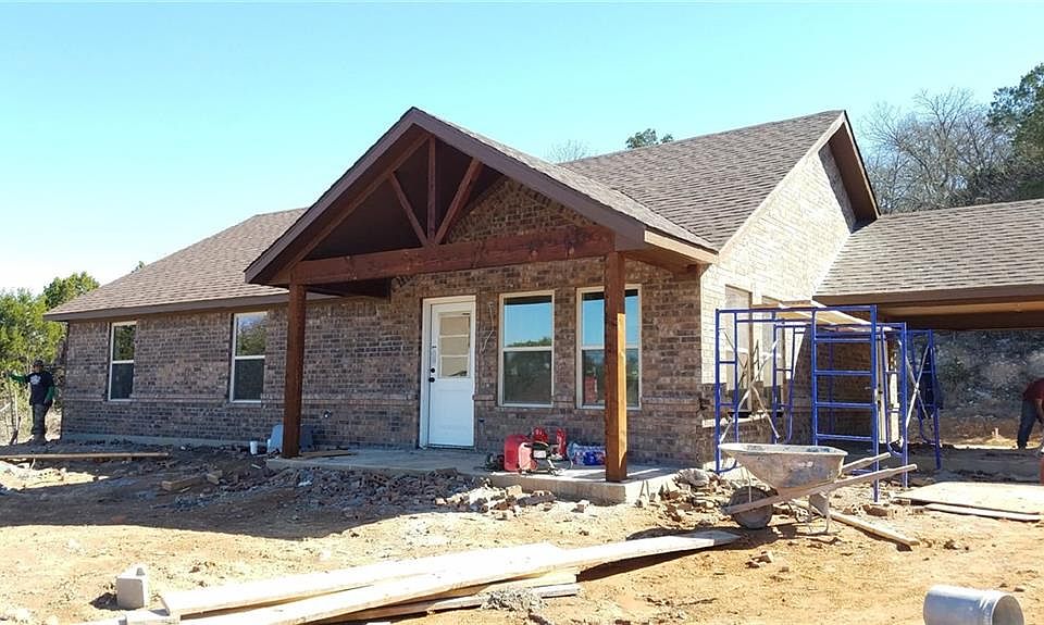 1st image of 1017 Corral Dr