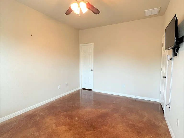 4505 Senda Ln — Photo 9