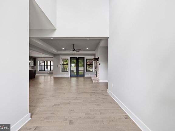 3rd image of 8108 Mojave Ct