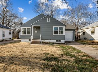 821 N Battin Ave, Wichita, KS 67208