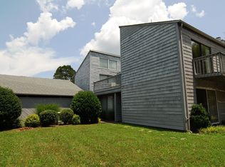555 Lost Tree Ln, Knoxville, TN 37934