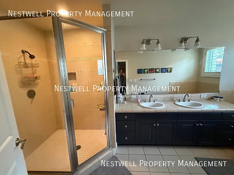 114 W Village Ln — Photo 13
