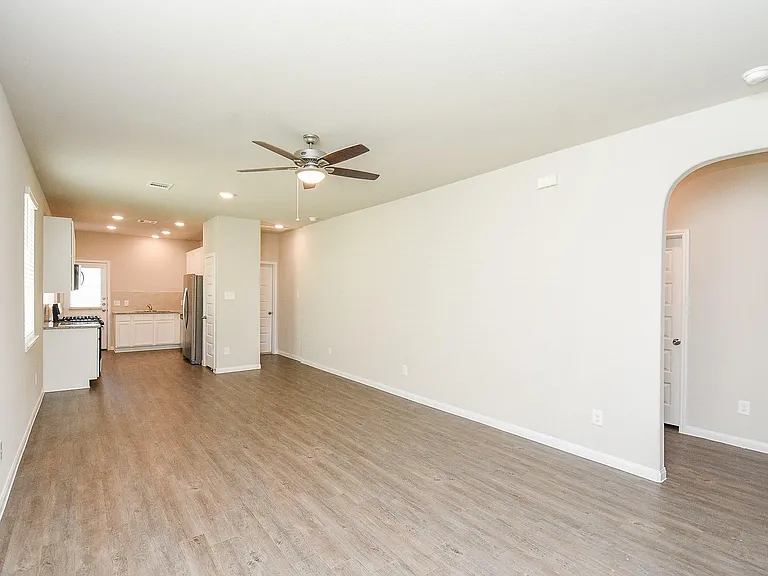 14042 Chinook Dr — Photo 7