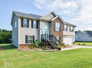 303 Lane Dr, Winder, GA 30680