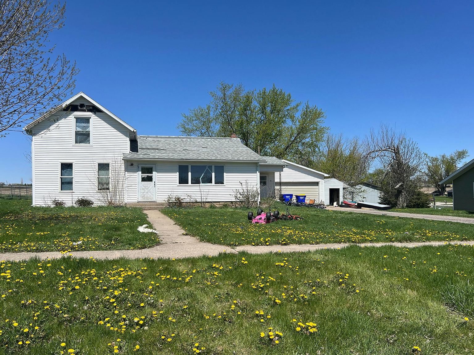 411 Grove St NW, Shellsburg, IA 52332 Zillow