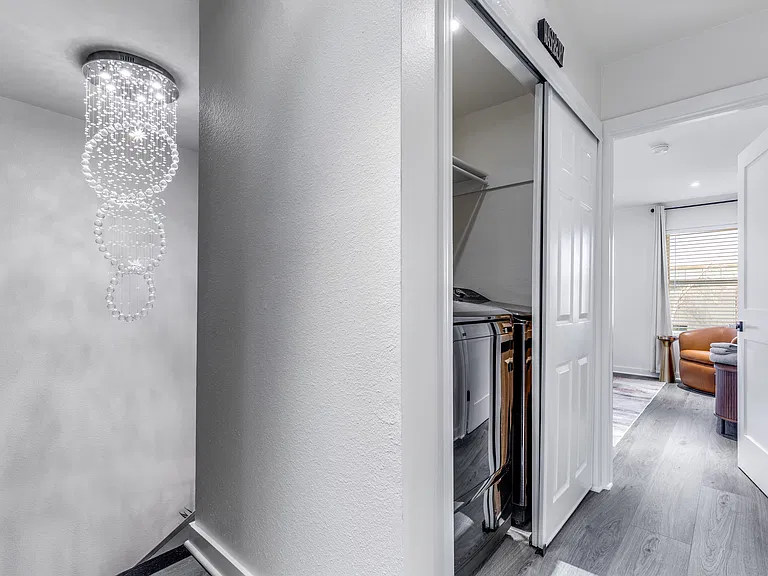 2232 Colony Ct — Photo 14