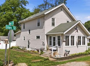 421 Riverside Dr, Loudonville, OH 44842