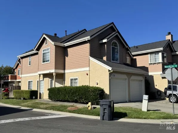 40 Manchester Lane W, Fairfield, CA 94533