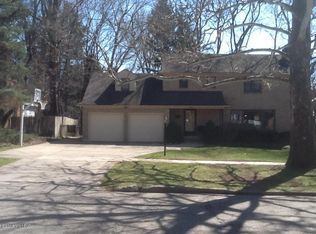 2440 Elmwood Dr SE, East Grand Rapids, MI