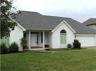 4535 Clint Cir, Newburgh, IN 47630