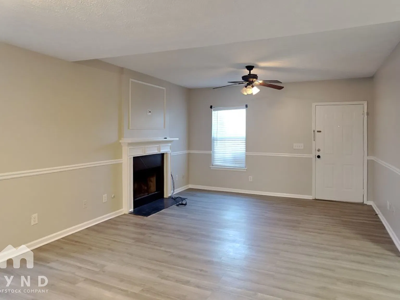 4 bed, 2.0 bath, 1382 sqft, $2,095 — Photo 3