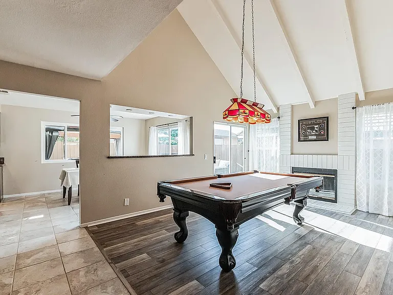 2441 Heatherwood Ct — Photo 8