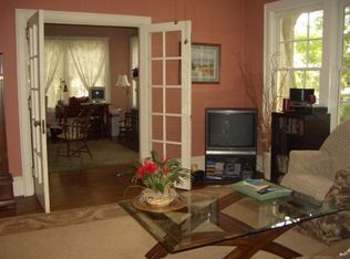 16 Dixie Trl, Raleigh, NC 27607