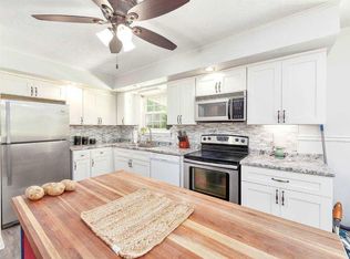 636 Sulphur Ck Rd, Big Sandy, TN 38221