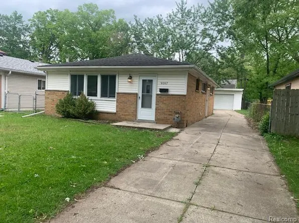 9167 Groschner St, Taylor, MI 48180