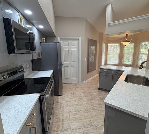 4th image of 21 Sand Dollar Dr